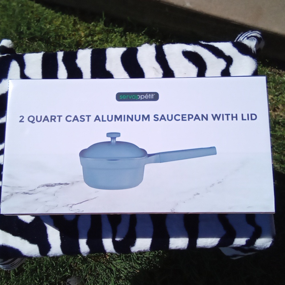 NIB 2 Qt Cast Aluminum Saucepan with Lid